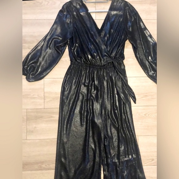 EXPRESS Gunmetal jumpsuit w/belt, surplice V-neckline perfect 4 holidays like me - Picture 8 of 10